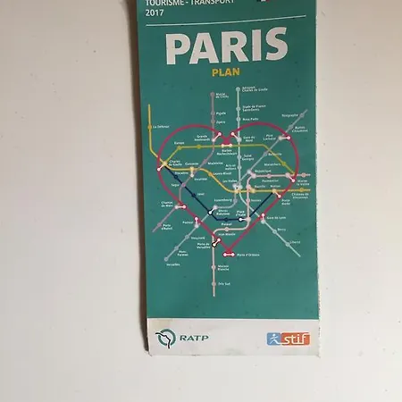 Bastille Faubourg Sur Cour Privee * パリ